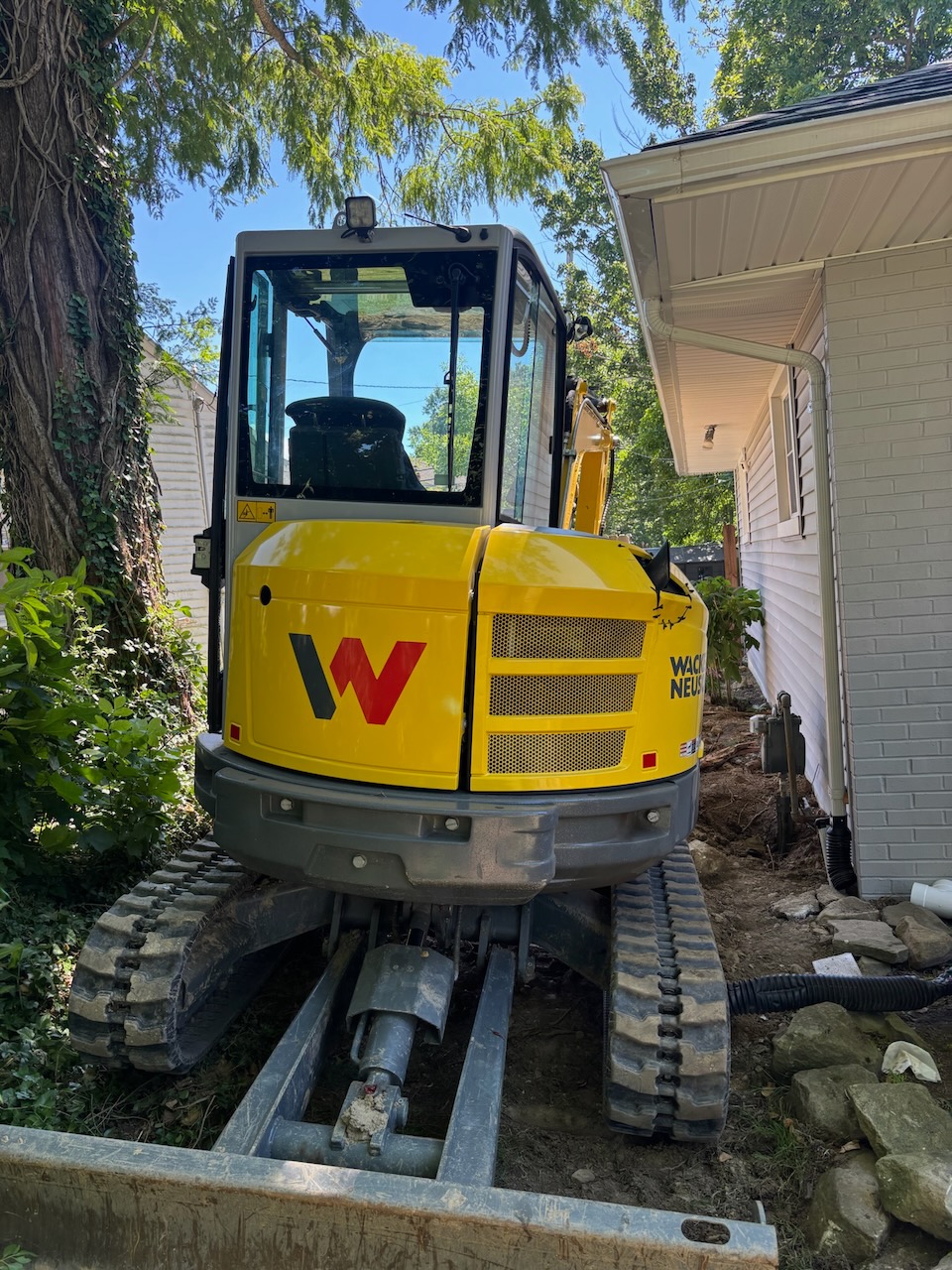 Maxterra tight spaces excavation Richmond Heights Ohio